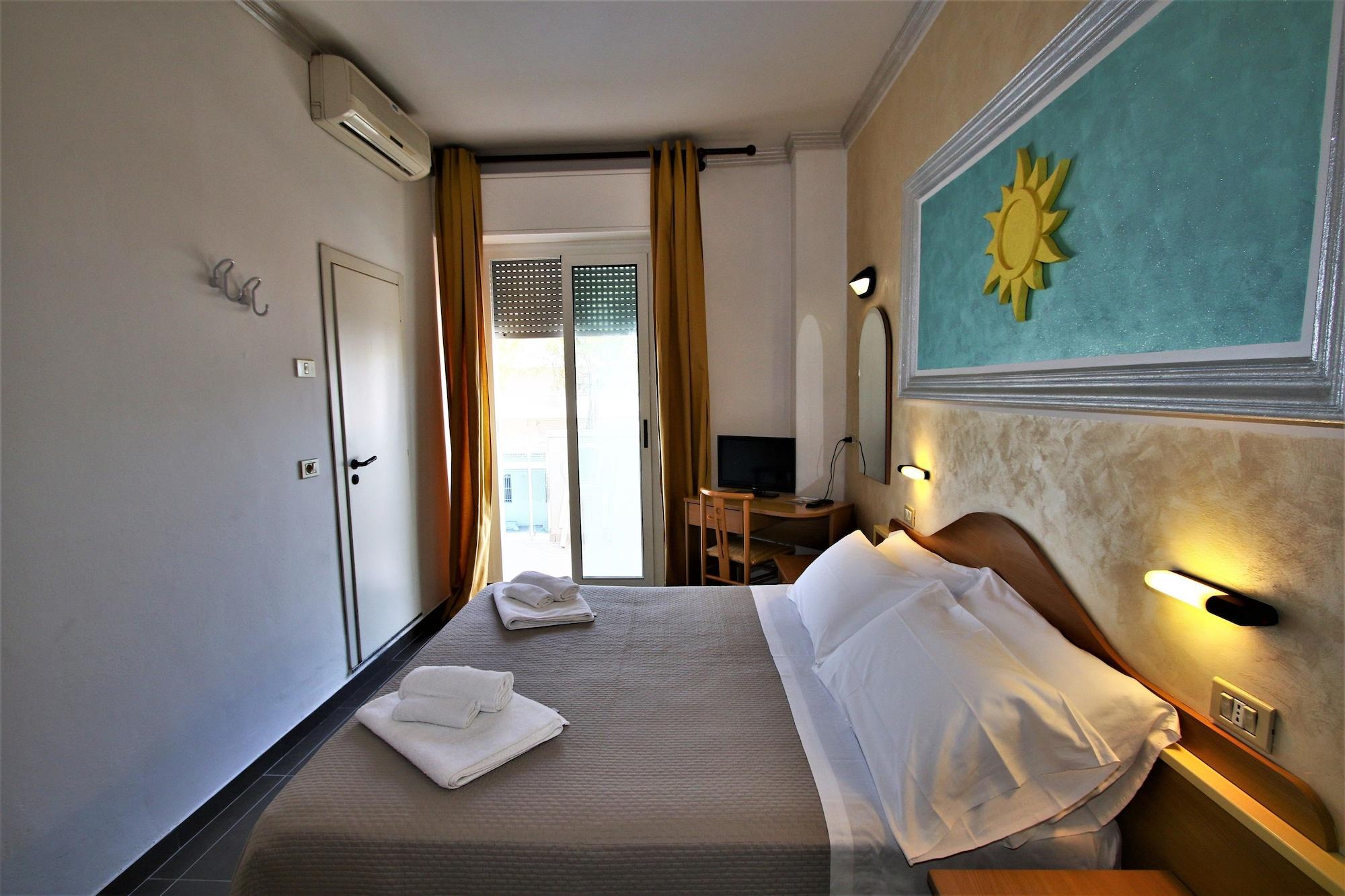 Hotel De Amicis Ричоне Екстериор снимка