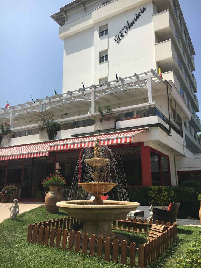 Hotel De Amicis Ричоне Екстериор снимка